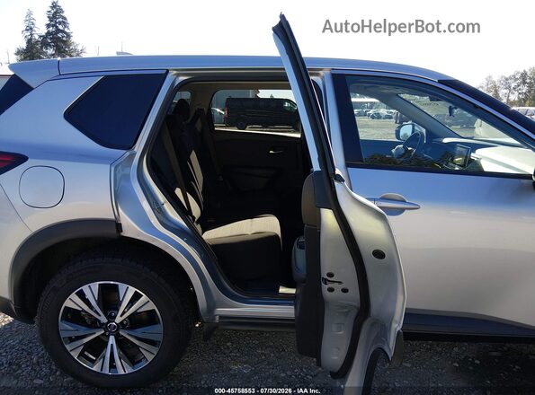 5N1AT3BB5MC771629 2021 NISSAN ROGUE Silver Вид наклейки з VIN-кодом