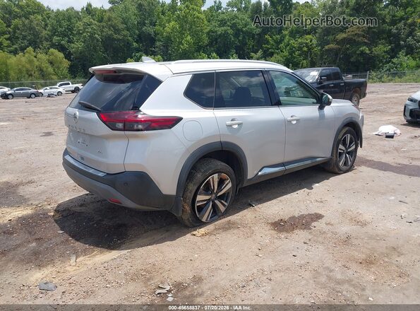5N1AT3CA1MC673588 2021 NISSAN ROGUE Серебряный Задняя правая четверть