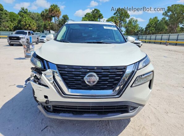 5N1AT3CA9MC737893 2021 NISSAN ROGUE White Դիմացի տեսք