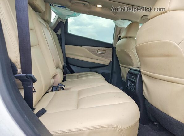 5N1AZ2BS6LN114480 2020 NISSAN MURANO White Rear interior view