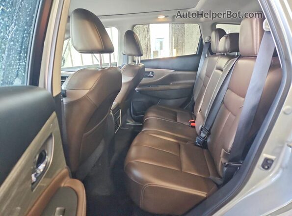 5N1AZ2MH3HN130919 2017 NISSAN MURANO Silver Вид задніх сидінь