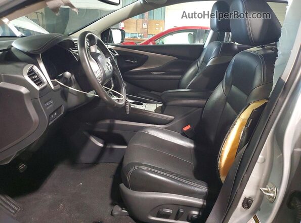 5N1AZ2MH7HN114948 2017 NISSAN MURANO Silver Вид салону спереду