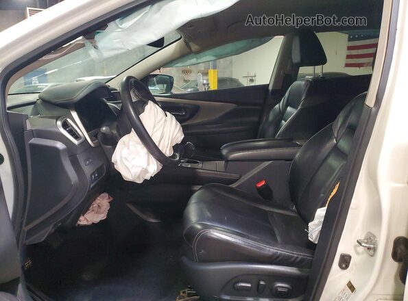 5N1AZ2MH9HN184306 2017 NISSAN MURANO White Front interior view