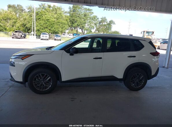 5N1BT3AA1PC890988 2023 NISSAN ROGUE White სალონის 360-გრადუსიანი ხედი