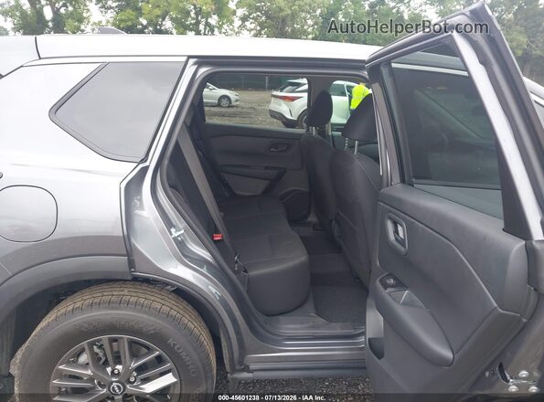 5N1BT3AA5TC835471 2026 NISSAN ROGUE Gray Vista de la etiqueta del VIN