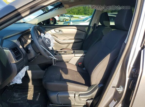 5N1BT3AA6SC830472 2025 NISSAN ROGUE Gray Widok wnętrza z przodu