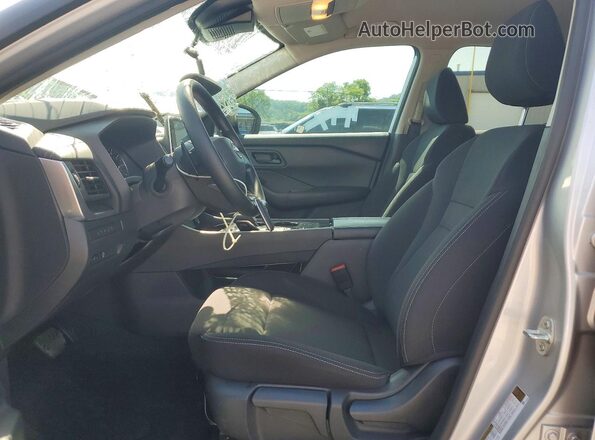 5N1BT3AA7SC671588 2025 NISSAN ROGUE Silver Front interior view