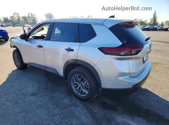 5N1BT3AAXRC729476 2024 NISSAN ROGUE Silver Trasero izquierdo