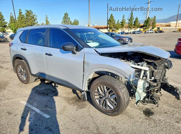 5N1BT3AAXRC729476 2024 NISSAN ROGUE Silver Delantero derecho
