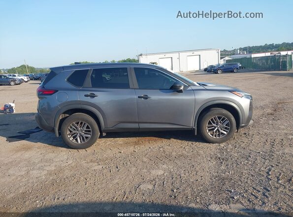 5N1BT3AB2PC940466 2023 NISSAN ROGUE Gray Սալոնի հետևի տեսք