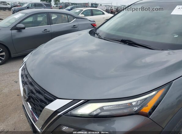 5N1BT3AB6PC781497 2023 NISSAN ROGUE Gray Widok z przodu