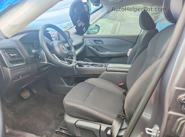 5N1BT3AB8PC779654 2023 NISSAN ROGUE Серый Вид салона спереди
