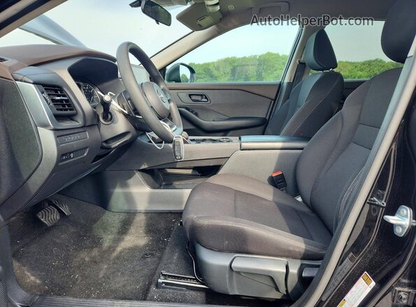 5N1BT3AB8PC846883 2023 NISSAN ROGUE Black Widok wnętrza z przodu