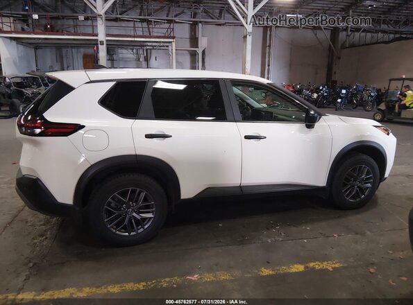 5N1BT3ABXPC787805 2023 NISSAN ROGUE White Սալոնի հետևի տեսք