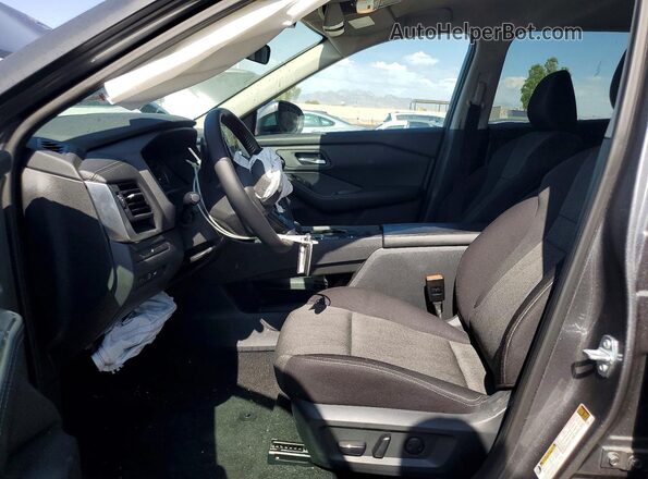 5N1BT3BA1TC685969 2026 NISSAN ROGUE Gray Widok wnętrza z przodu