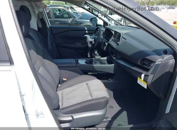 5N1BT3BA1TC814549 2026 NISSAN ROGUE Белый Вид салона спереди