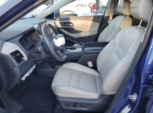 5N1BT3BA2PC687574 2023 NISSAN ROGUE Blue Front interior view