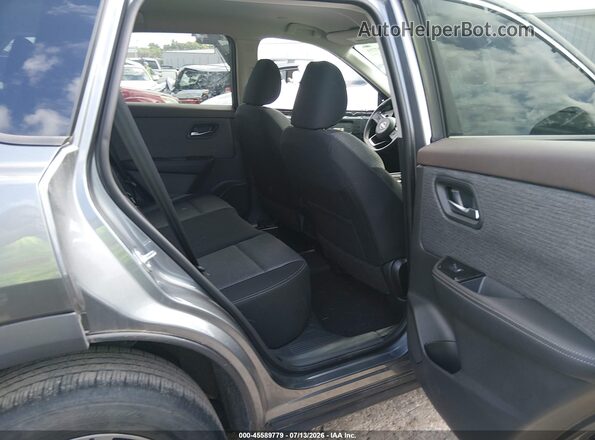 5N1BT3BA2PC875849 2023 NISSAN ROGUE Gray VIN կոդի պիտակի տեսք
