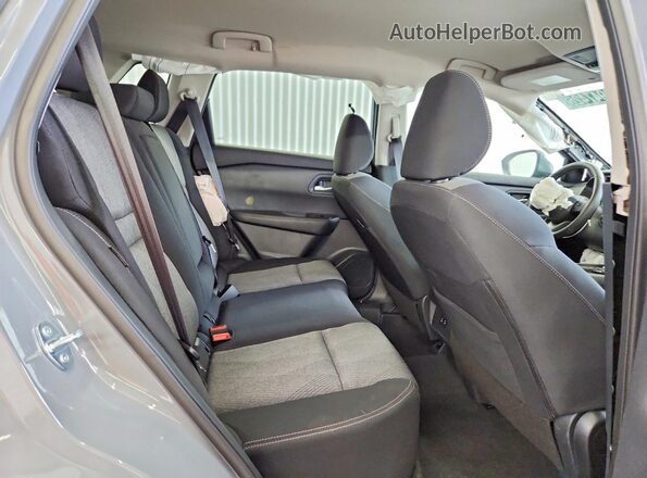 5N1BT3BA2TC751185 2026 NISSAN ROGUE Gray უკანა სალონის ხედი