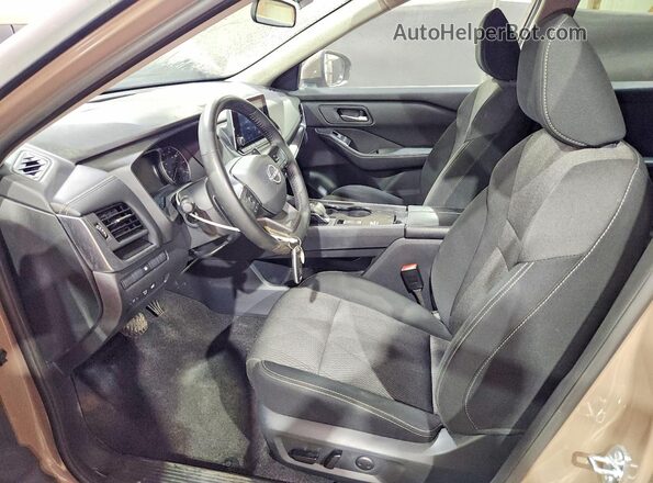 5N1BT3BA3SC837250 2025 NISSAN ROGUE Tan Вид салону спереду