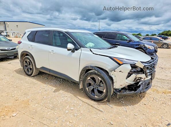 5N1BT3BA4SC671871 2025 NISSAN ROGUE White Delantero derecho