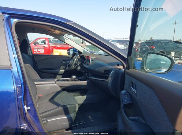 5N1BT3BA5PC826533 2023 NISSAN ROGUE Blue Вид салону спереду