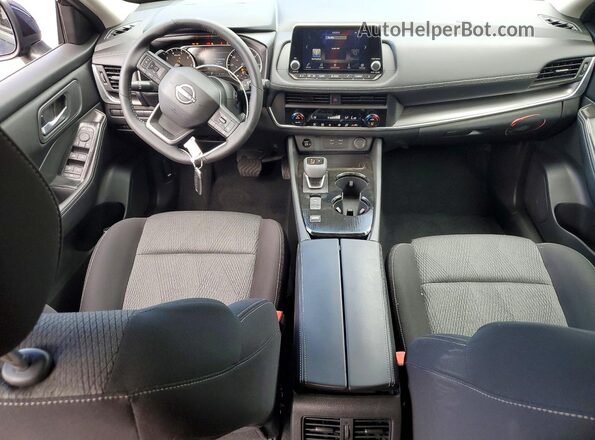 5N1BT3BA5TC756963 2026 NISSAN ROGUE Blue Vista del salpicadero