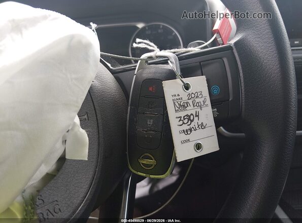 5N1BT3BA9PC827796 2023 NISSAN ROGUE White Առջևի վահանակի տեսք
