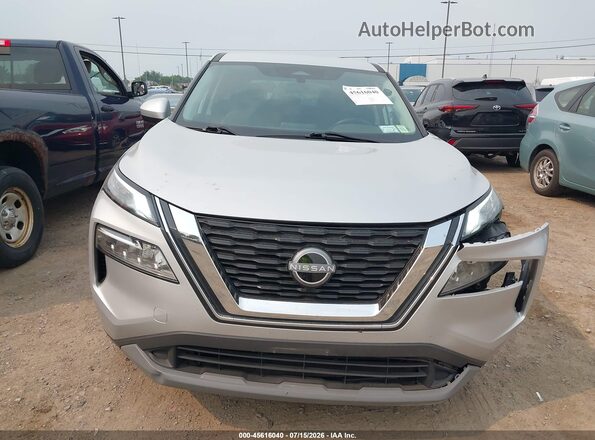 5N1BT3BB1PC839014 2023 NISSAN ROGUE Серебряный Вид задней части салона