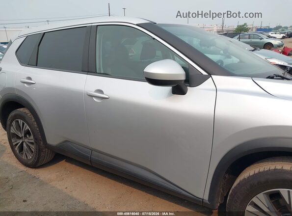 5N1BT3BB1PC839014 2023 NISSAN ROGUE Серебряный Панорамный вид салона 360°