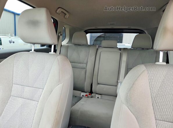 5N1BT3BB3SC778872 2025 NISSAN ROGUE Red Rear seats view