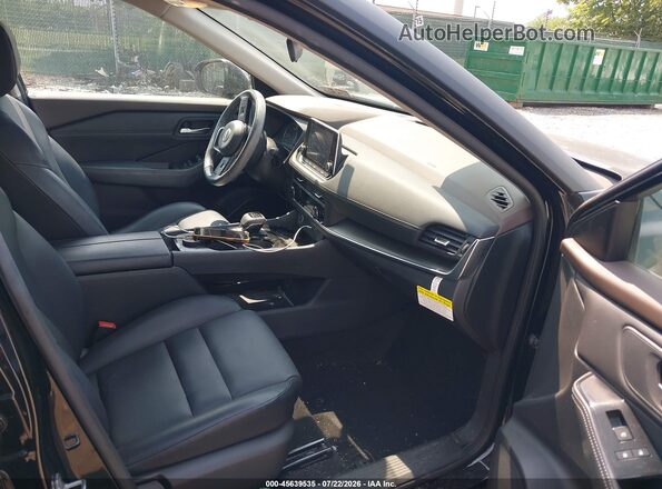 5N1BT3BB4PC761294 2023 NISSAN ROGUE Black Front interior view