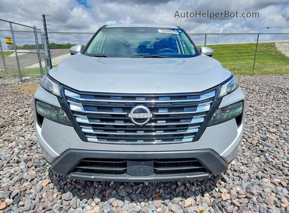 5N1BT3BB4RC676166 2024 NISSAN ROGUE Silver Вид спереду