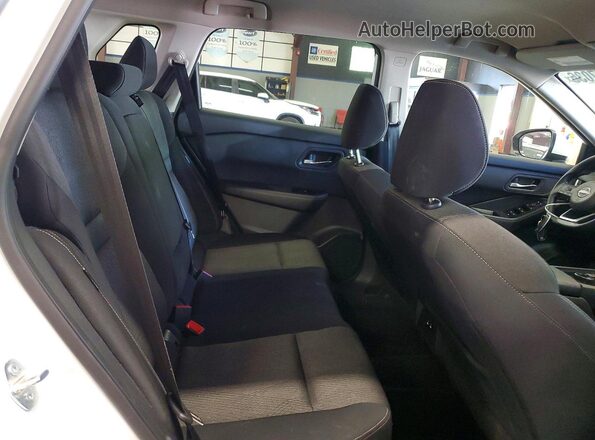 5N1BT3BB6RC736108 2024 NISSAN ROGUE Белый Вид задней части салона