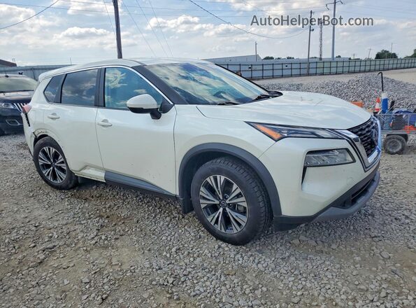 5N1BT3BB8PC675261 2023 NISSAN ROGUE Белый Передняя правая четверть