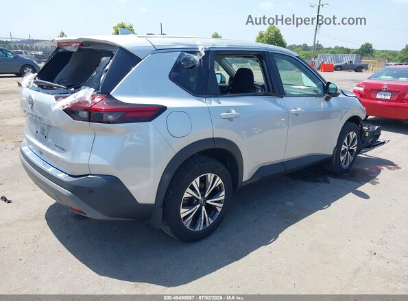 5N1BT3BB9PC768628 2023 NISSAN ROGUE Серебряный Задняя правая четверть
