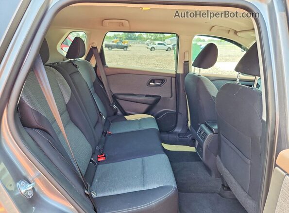 5N1BT3BB9PC831551 2023 NISSAN ROGUE Silver Հետևի նստատեղերի տեսք
