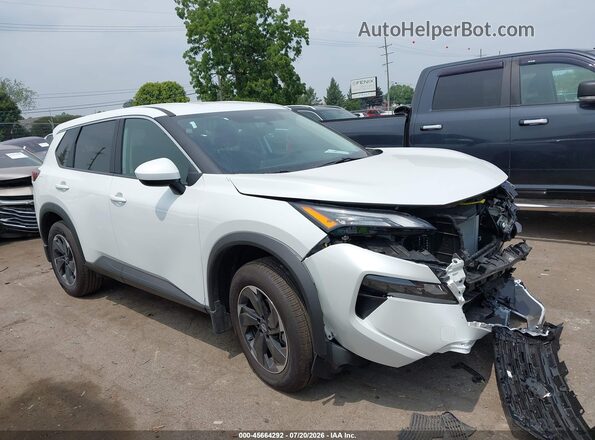 5N1BT3BB9TC684237 2026 NISSAN ROGUE Белый Вид задней части салона