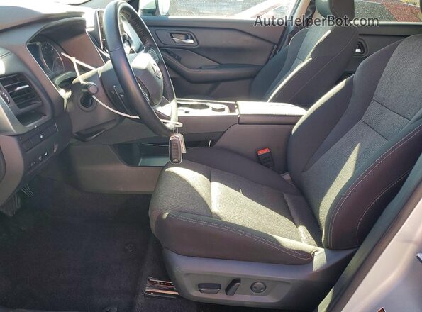 5N1BT3BBXSC770123 2025 NISSAN ROGUE Серебряный Вид салона спереди
