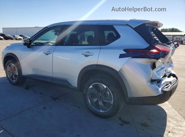 5N1BT3BBXSC770123 2025 NISSAN ROGUE Серебряный Задняя левая четверть