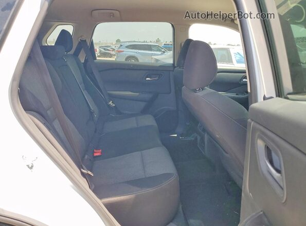 5N1BT3BBXSC791845 2025 NISSAN ROGUE White Widok wnętrza z tyłu