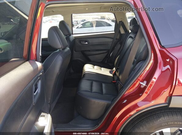 5N1BT3CA1PC872620 2023 NISSAN ROGUE Red Vista de la etiqueta del VIN