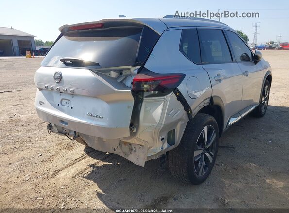5N1BT3CB2PC736327 2023 NISSAN ROGUE Silver Front view