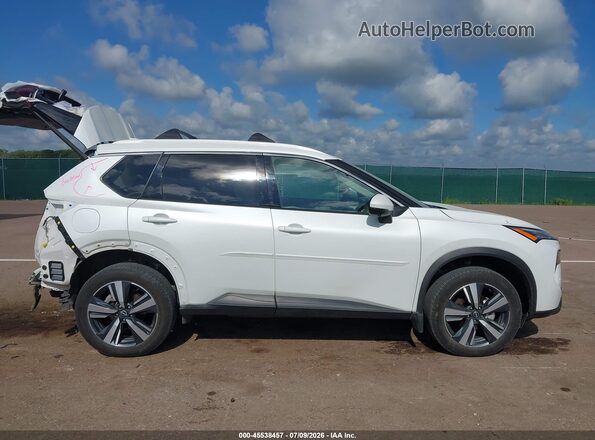5N1BT3CB2RC677203 2024 NISSAN ROGUE White Սալոնի 360 աստիճան տեսք