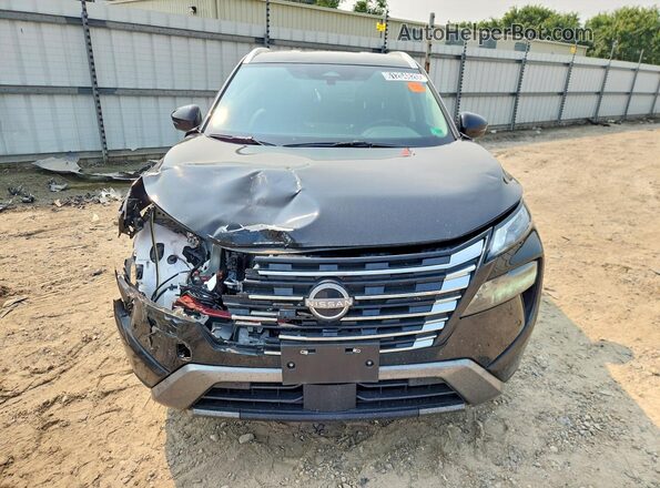 5N1BT3CB2TC699807 2026 NISSAN ROGUE Черный Вид спереди