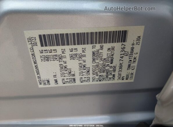 5N1BT3CB6PC741367 2023 NISSAN ROGUE Silver Widok komory silnika