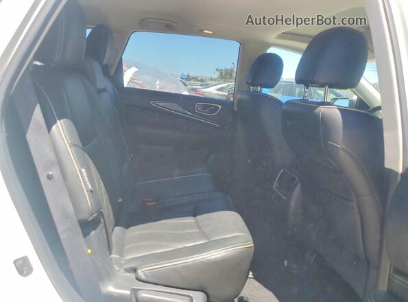 5N1DL0MM9JC527049 2018 INFINITI QX60 White Widok wnętrza z tyłu