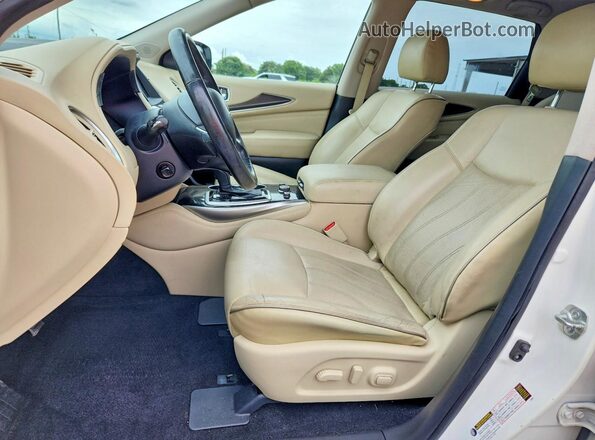 5N1DL0MN3JC501538 2018 INFINITI QX60 White Front interior view