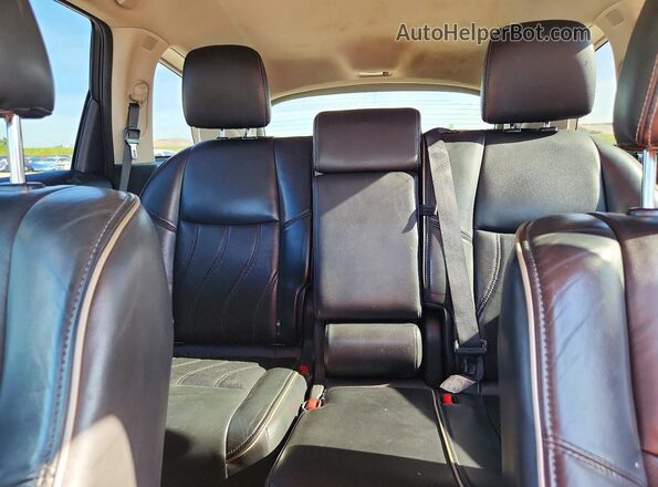 5N1DL0MNXHC523739 2017 INFINITI QX60 Серебряный Вид задних сидений