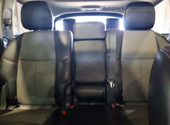 5N1DR2CM7LC605357 2020 NISSAN PATHFINDER Silver უკანა სავარძლების ხედი